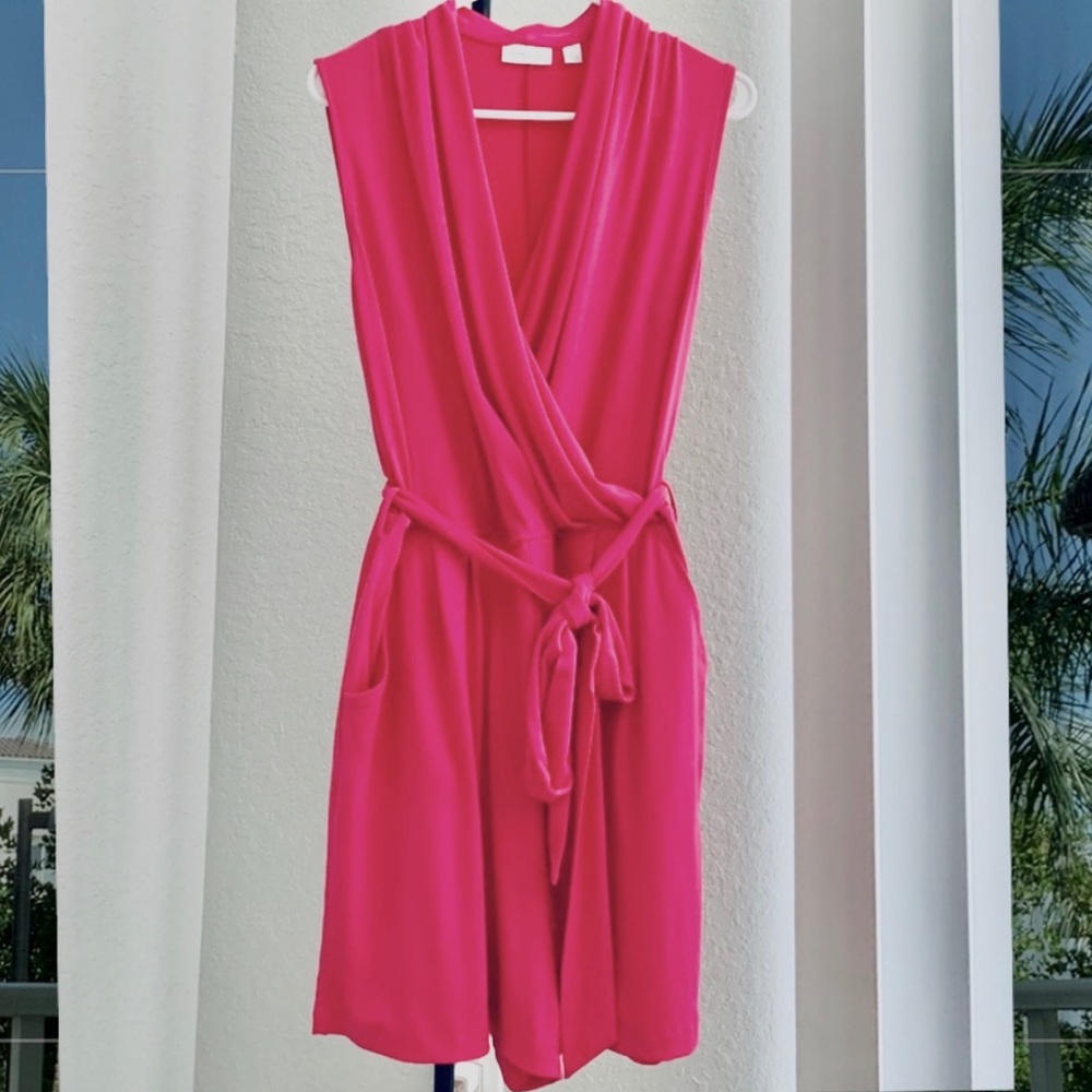 New York & Company jumpsuit short fuccia size L